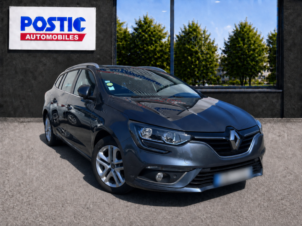 Renault MEGANE IV ESTATE - Photo 1