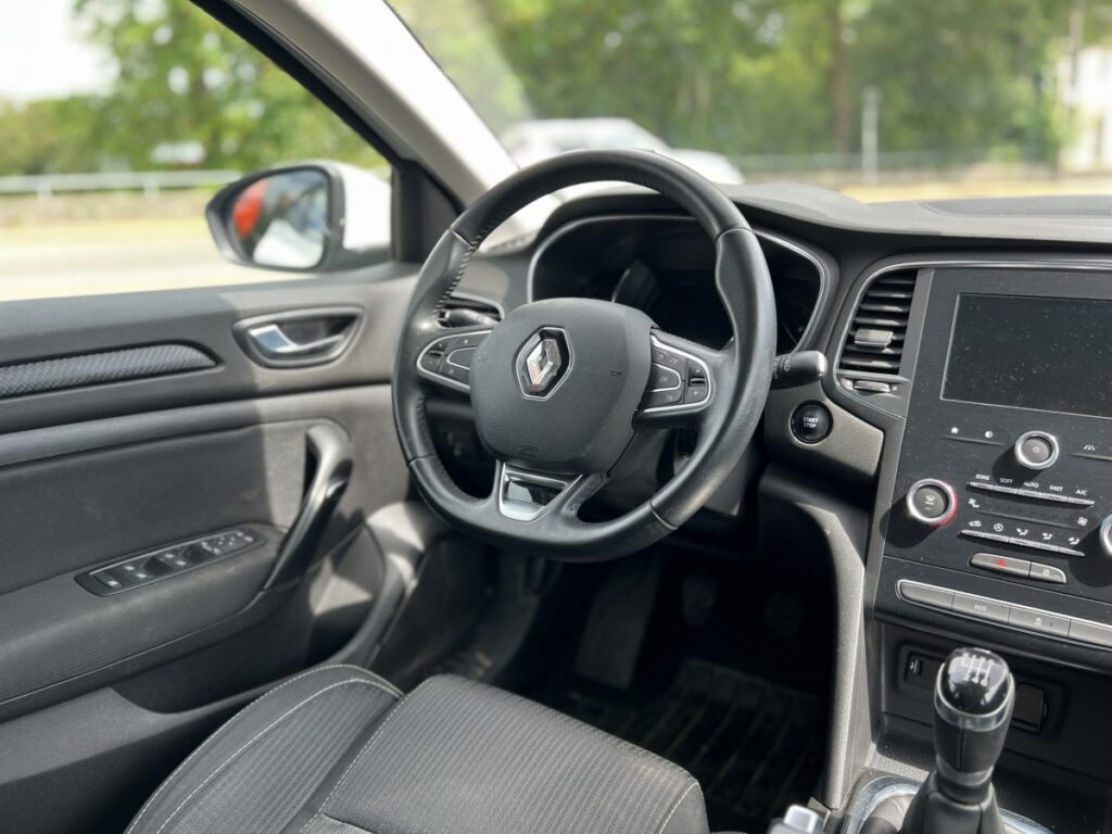 Renault Mégane Berline (4) - Photo 4