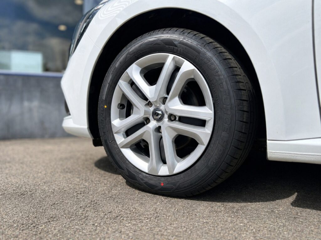 Renault Mégane Berline (4) - Photo 8