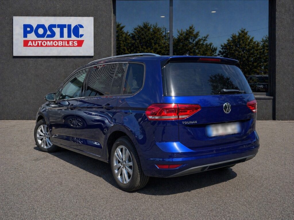 Volkswagen Touran - Photo 2