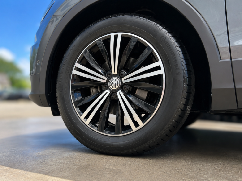 Volkswagen Tiguan (2) - Photo 7