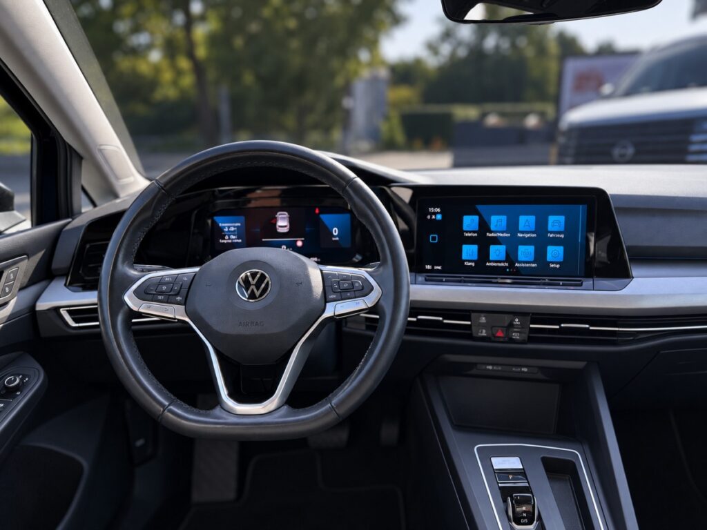 Volkswagen Golf (8) - Photo 4